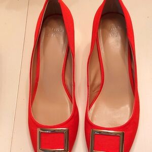 Red and Gold pumps size 8 Fabric upper